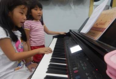 Điều kiện cho bé học Piano tại nhà- Piano Hà Nội