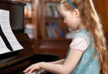 Những lợi ích của việc học Piano đối với trẻ em- Piano Hà Nội