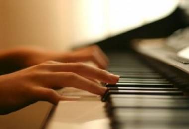 Đệm đàn Piano cho các bản nhạc nhẹ- Piano Hà Nội